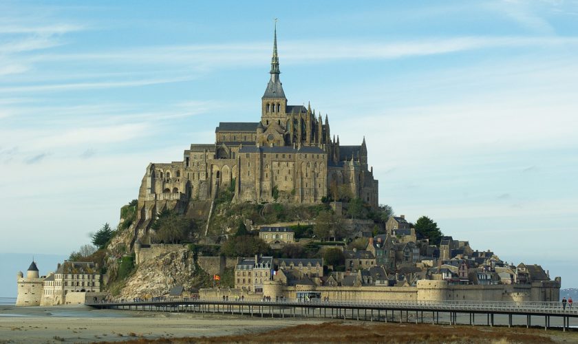 Estate in Normandia: consigli per un viaggio senza valigia