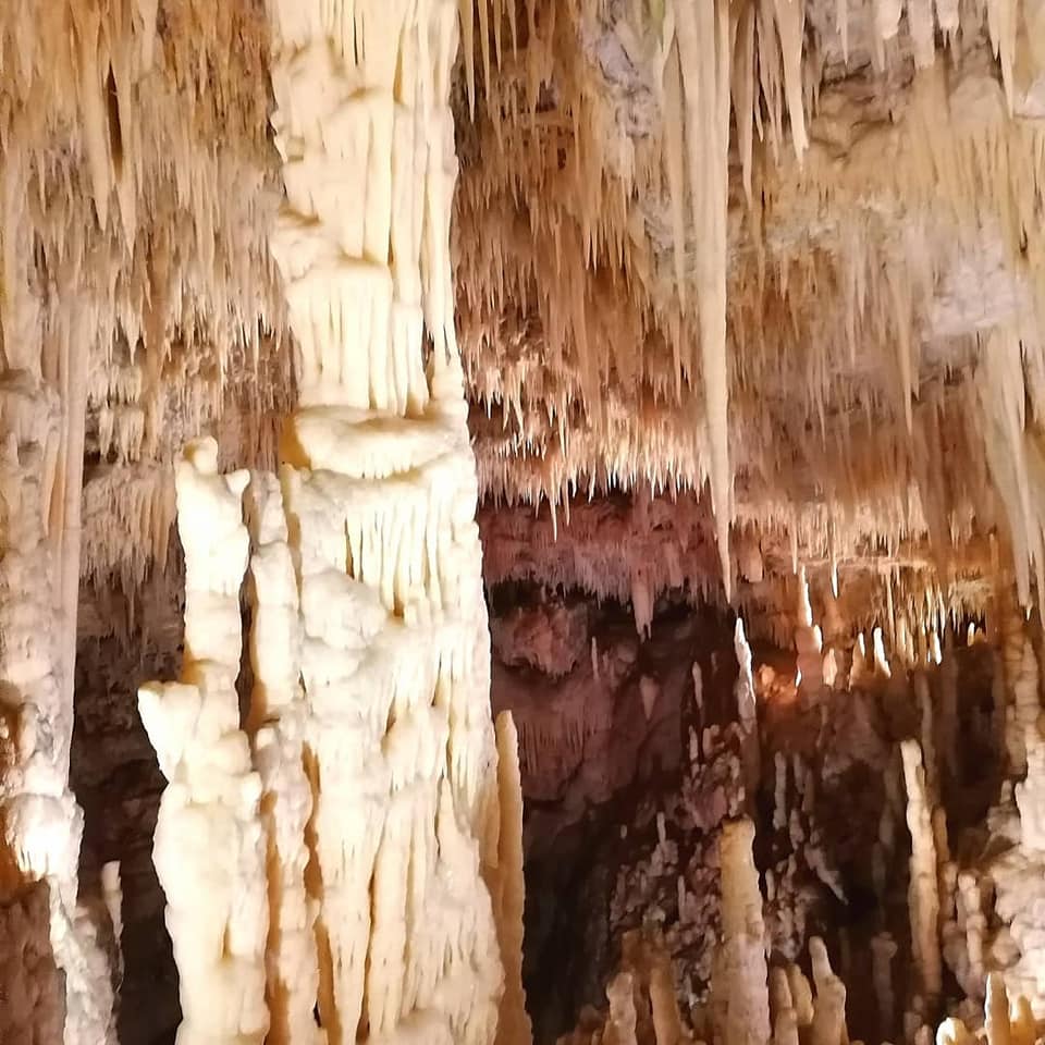 grotte di castellana stalattiti e stalagmiti
