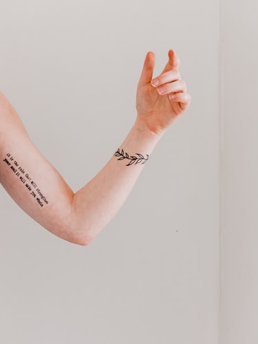 Come si realizza il tatuaggio e perché è importante avere già idea del font giusto