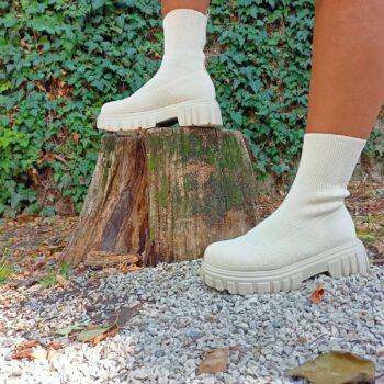 Trend Shoes: Chunky Boots Beige Perfetti Per Gli Outfit Moda Autunno Inverno