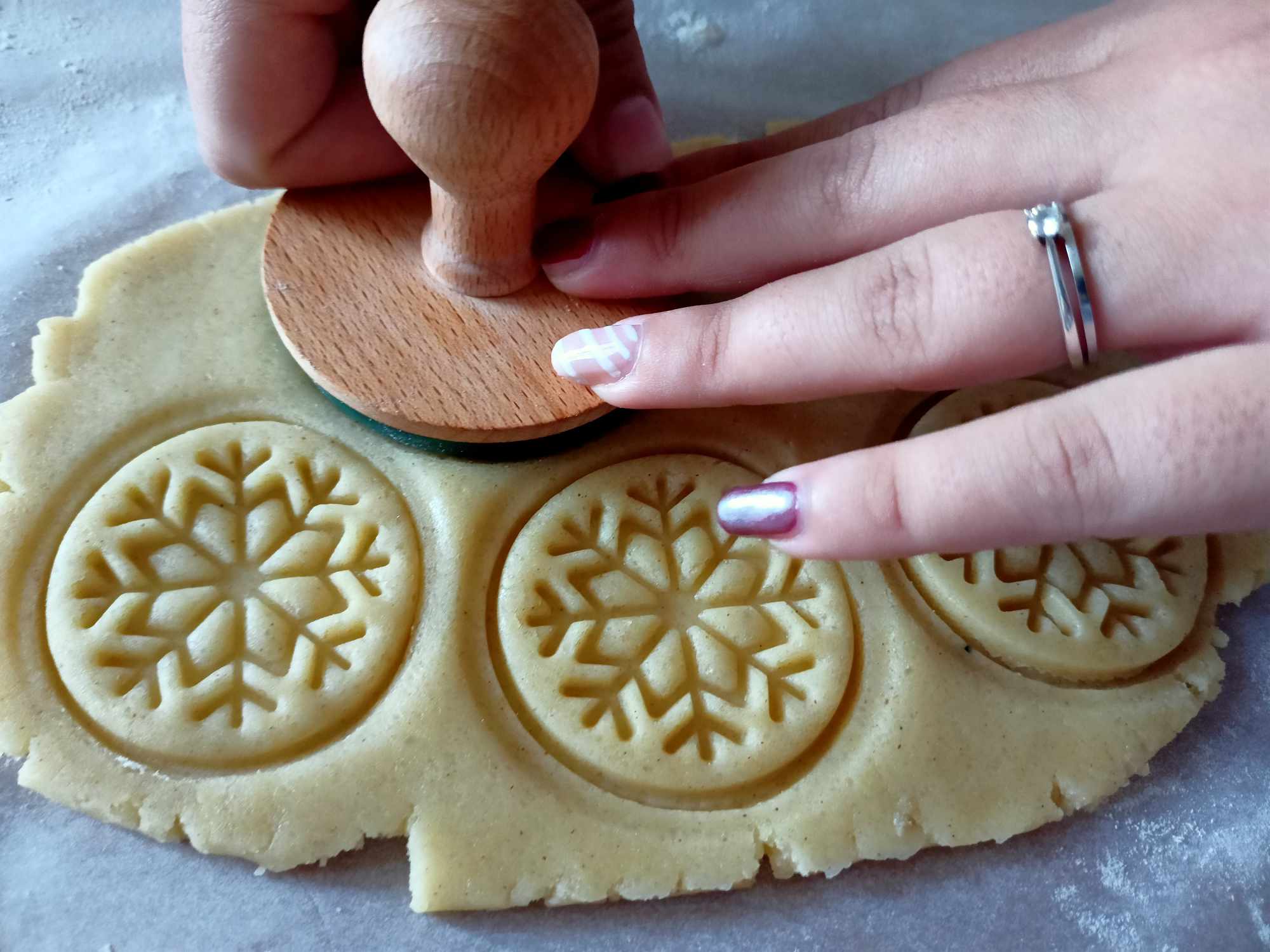 Ricetta Biscotti Natalizi: decorazioni 