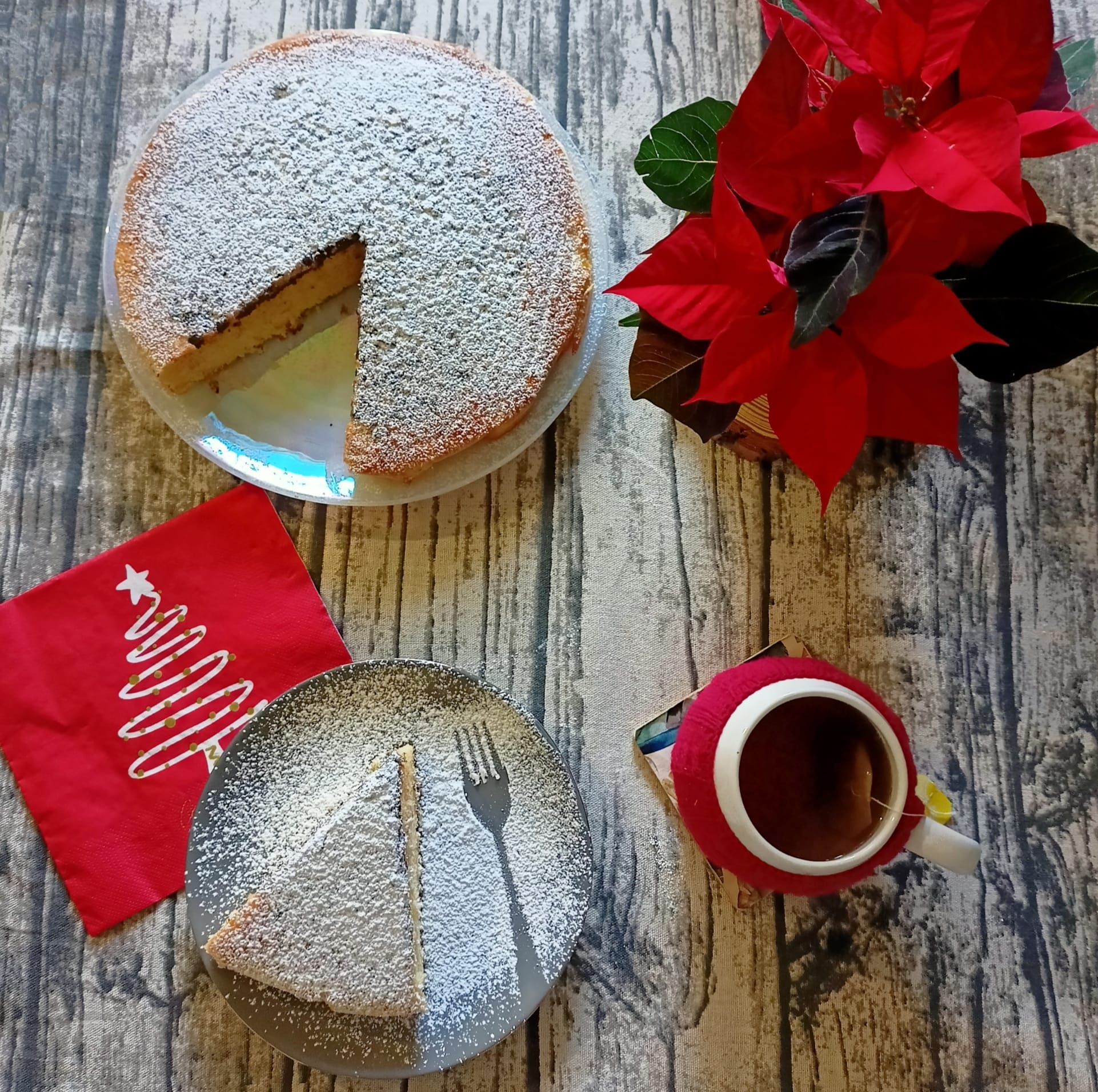 Ricetta torta al latte caldo con gocce di cioccolato facile, golosa e profumata