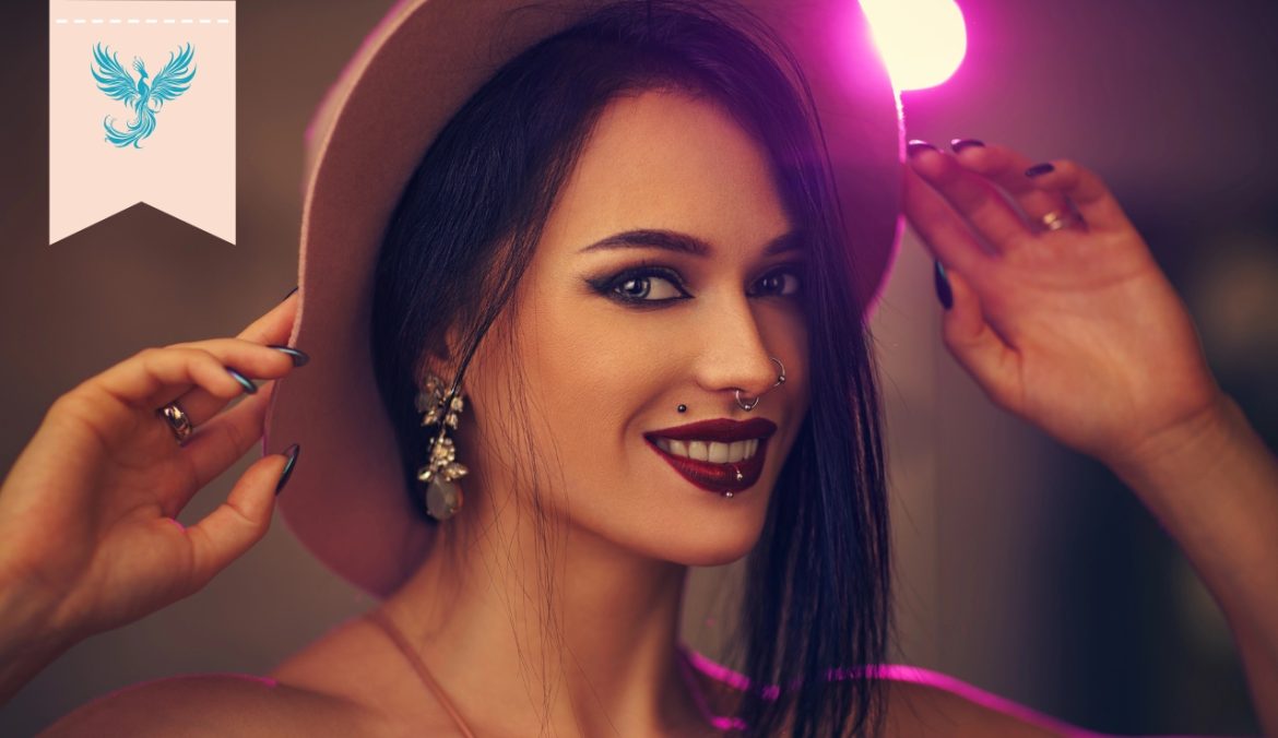 Scegliere il piercing giusto per il viso in base alla tua forma