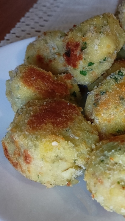 Ricetta di Polpette di pesce facili e golose ingredienti per 4 persone o 20 polpette