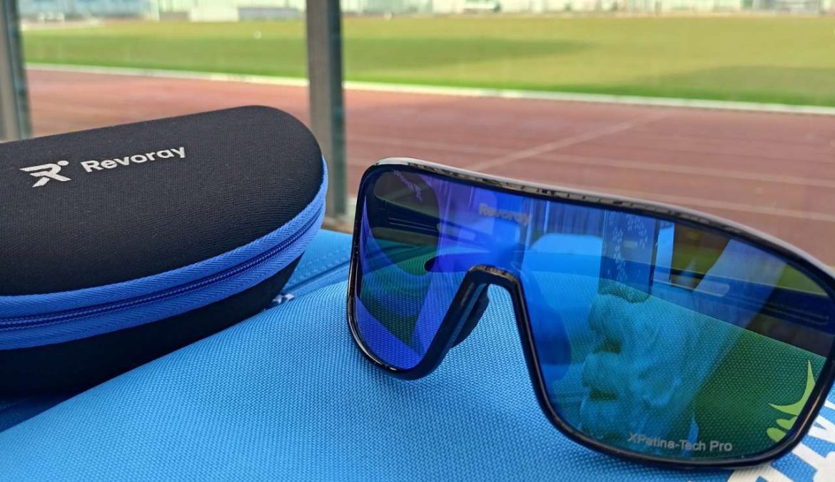 Occhiali Revoray Brisk7 ideali per la corsa e ciclismo per chi ha il viso piccolo