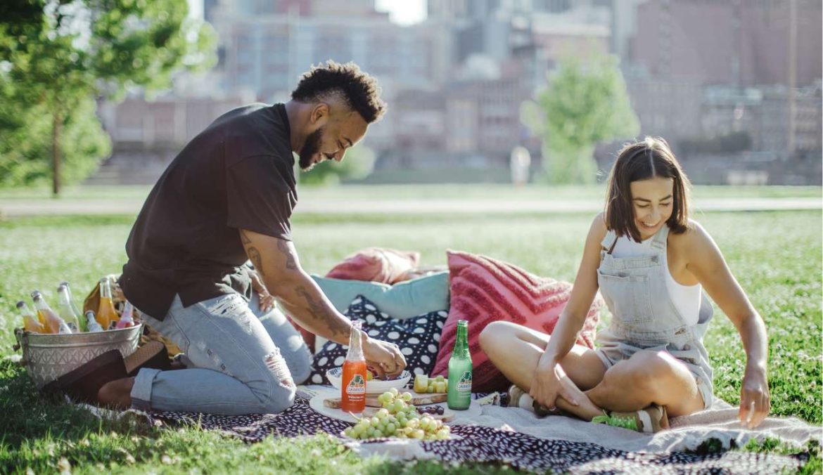 Come organizzare un picnic in città