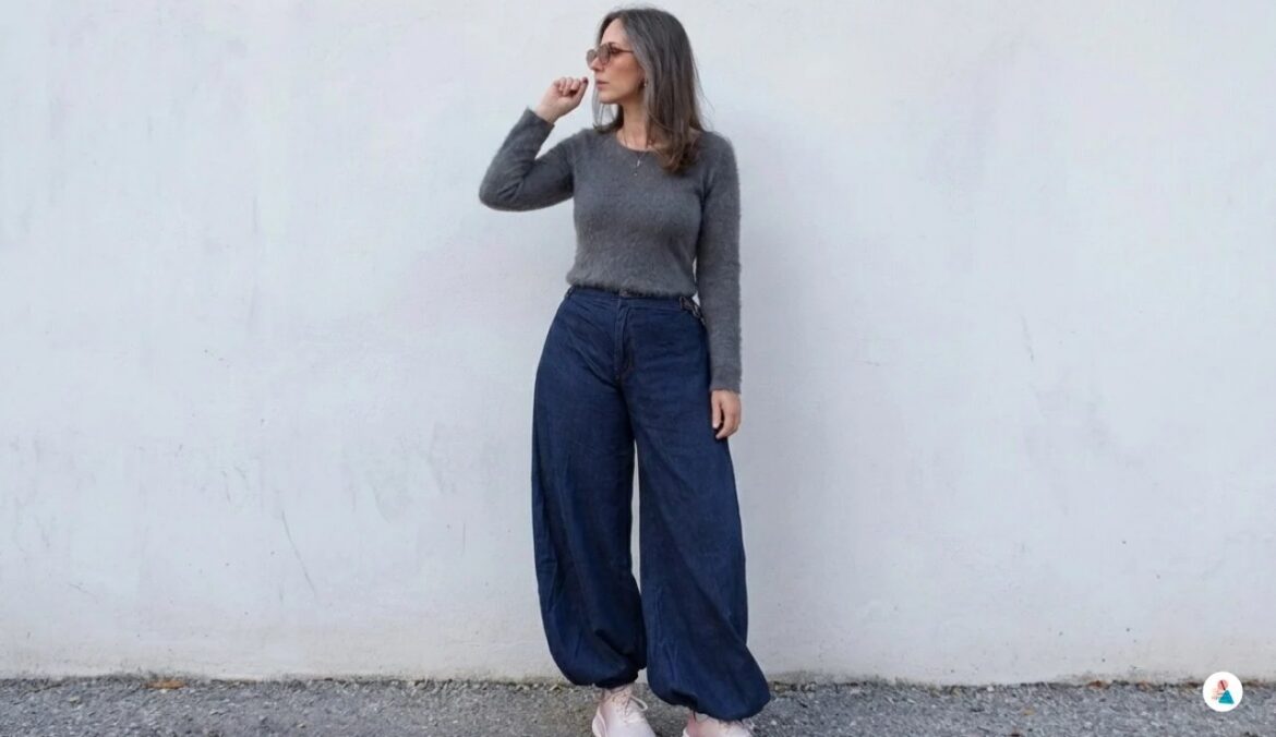 Jeans wide leg cosa sono, a chi stanno bene, come indossarli e come abbinarli anche dopo i 40 anni